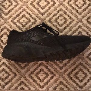 Brooks Ghost 12 Size 9